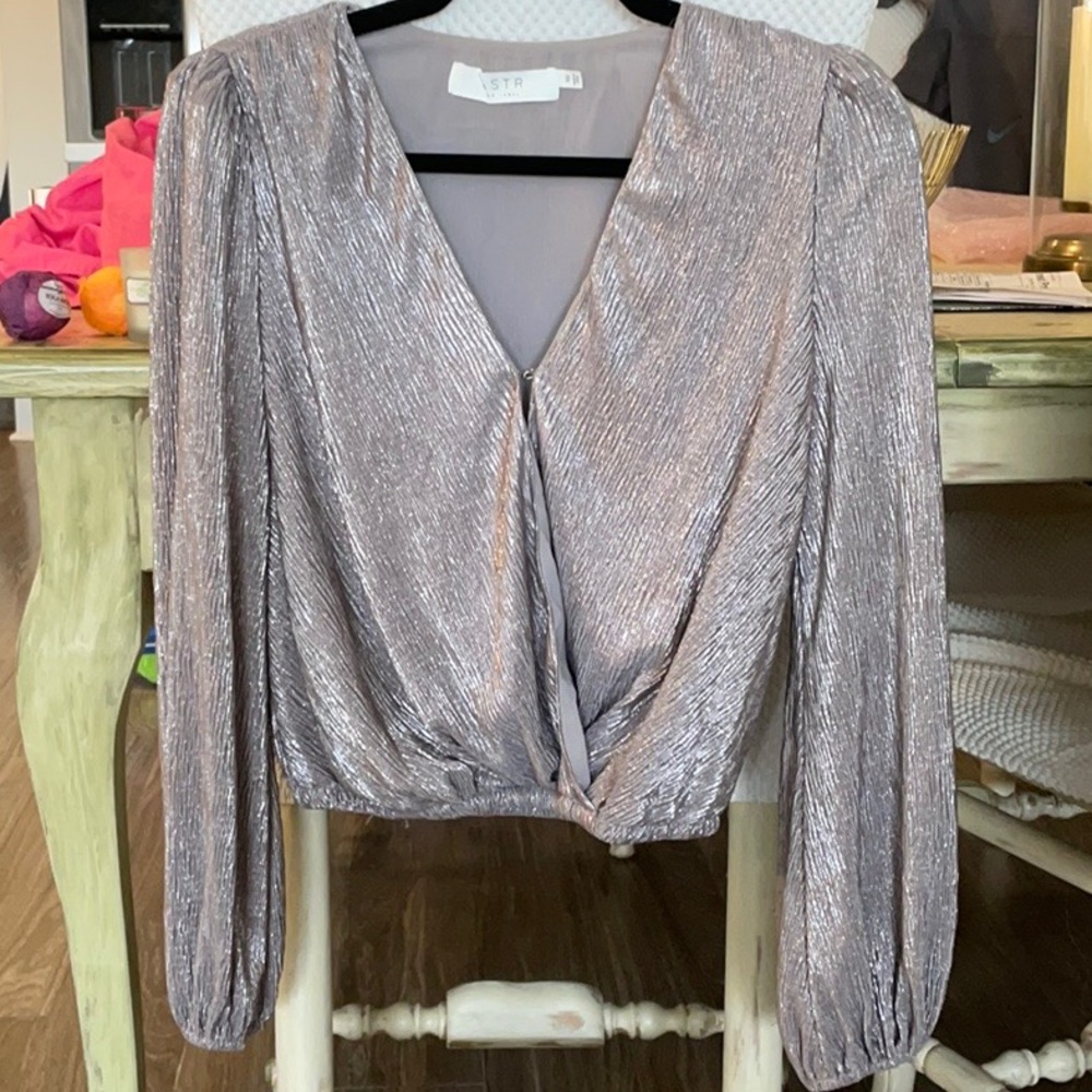 ASTR silver top
